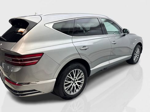 Used 2025 Genesis GV80 2.5T Standard AWD/4WD image 13