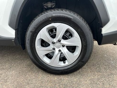 Certified 2025 Toyota RAV4 LE image 15