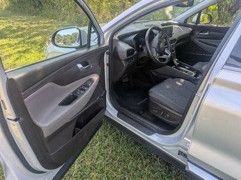 Used 2020 Hyundai Santa Fe SEL w/ Convenience Package image 16