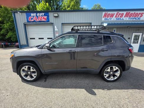 Used 2017 Jeep Compass Limited AWD/4WD image 8