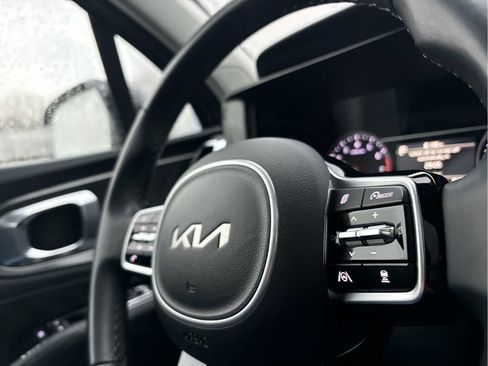 Used 2022 Kia Sorento SX image 13