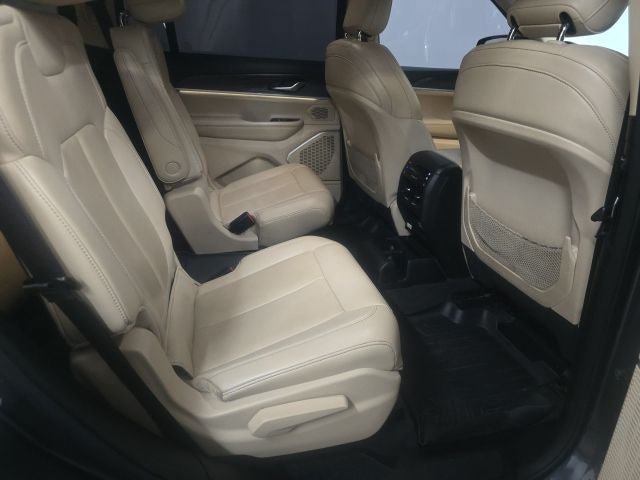 Used 2021 Jeep Grand Cherokee L Limited AWD/4WD image 6