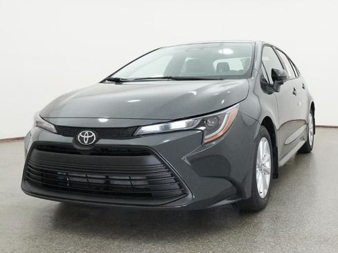 New 2026 Toyota Corolla LE FWD image 32