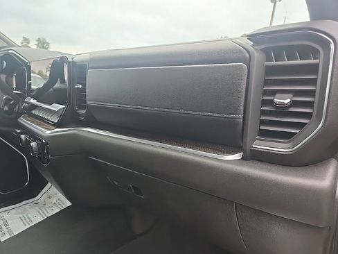 Used 2024 Chevrolet Silverado 2500 LT image 79