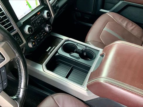 Used 2017 Ford F250 Platinum w/ Platinum Ultimate Package image 17