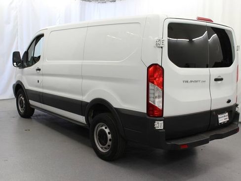Used 2017 Ford Transit 250 130 Low Roof RWD image 10