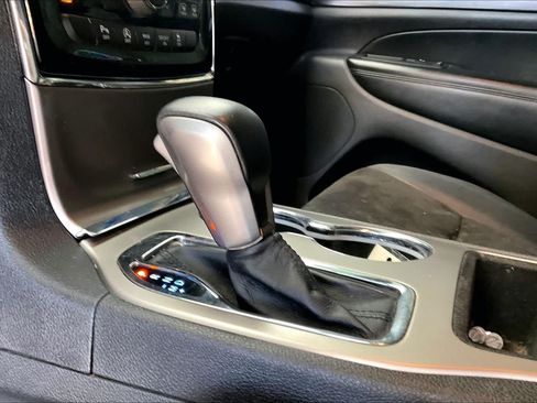 Used 2019 Jeep Grand Cherokee Laredo w/ Laredo X Package RWD image 17
