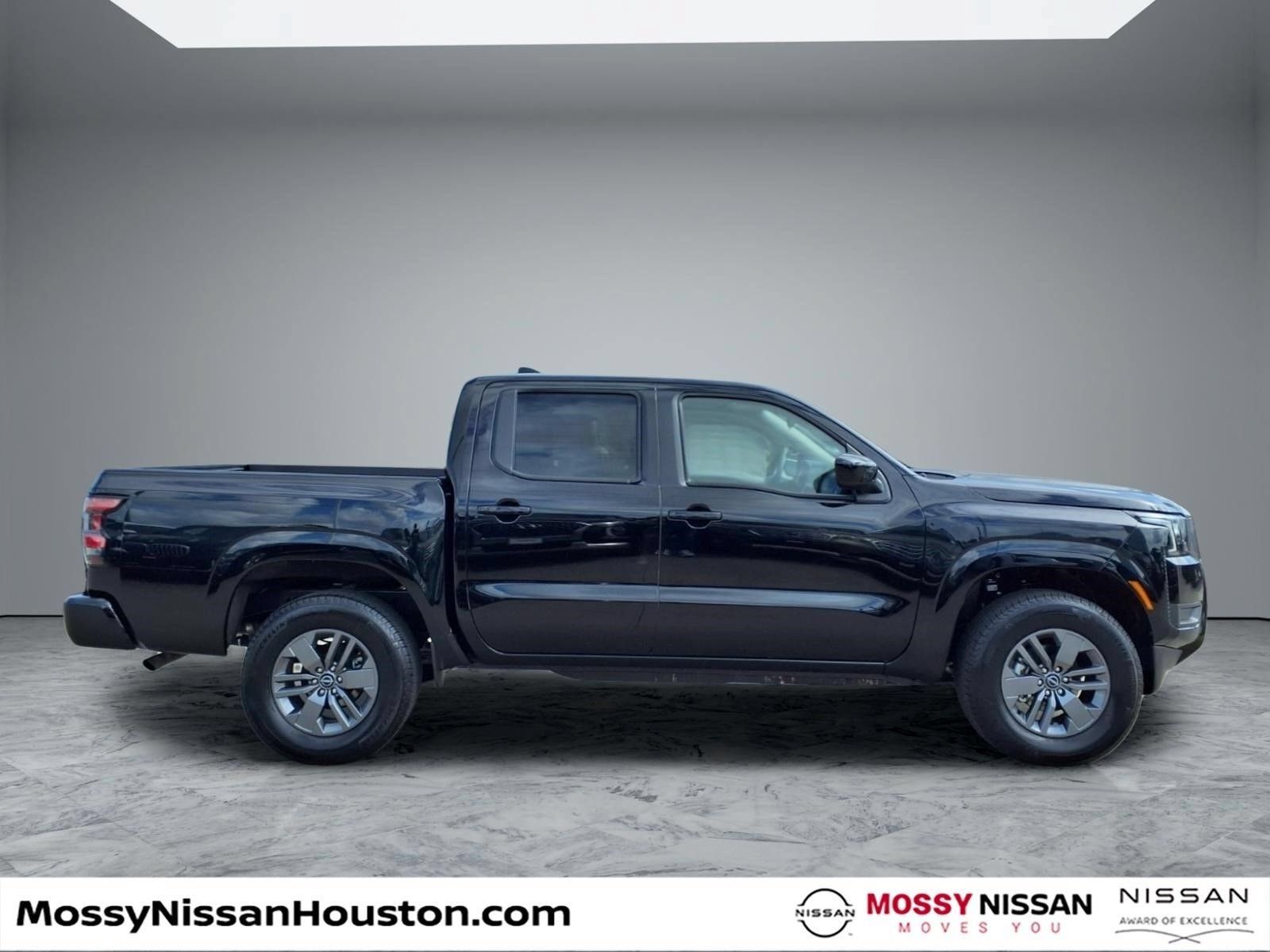 Used 2026 Nissan Frontier SV AWD/4WD image 8