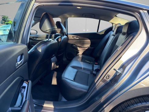 Used 2023 Nissan Altima 2.5 SR AWD/4WD image 10