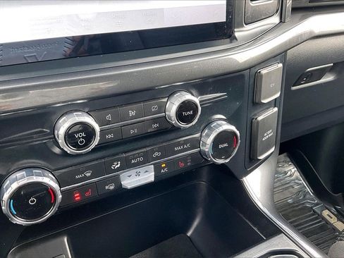 Certified 2022 Ford F150 XLT w/ Equipment Group 302A High image 23