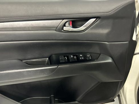 Used 2017 MAZDA CX-5 Touring FWD image 12