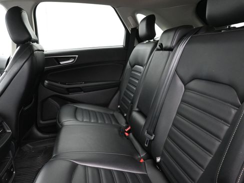 Used 2020 Ford Edge SEL w/ Convenience Package image 22