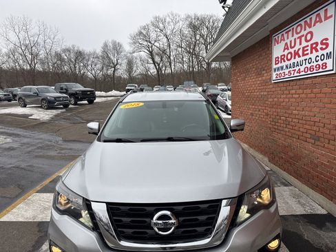 Used 2018 Nissan Pathfinder SL image 7