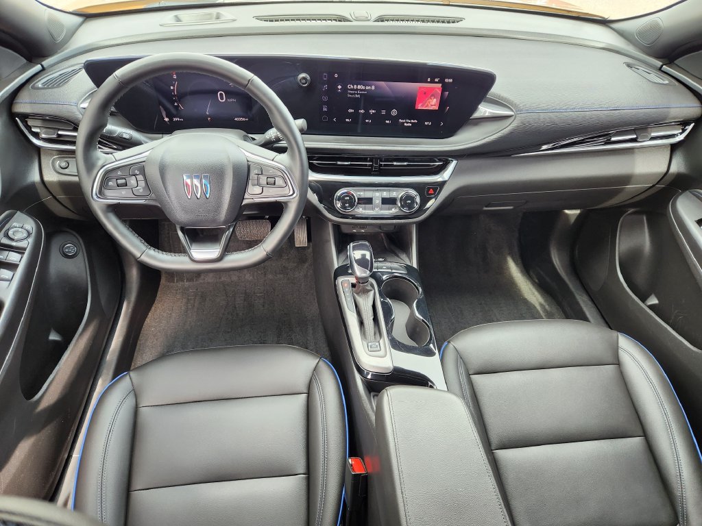 Used 2024 Buick Envista Sport Touring w/ Convenience I Package FWD image 24