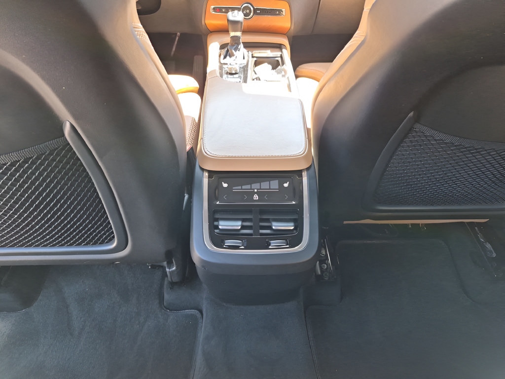 Used 2020 Volvo XC90 T6 Inscription AWD/4WD image 31