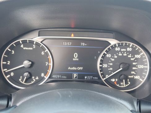 Used 2024 Nissan Altima 2.5 SV FWD image 11