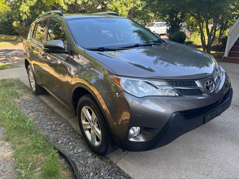 Used 2014 Toyota RAV4 XLE AWD/4WD image 31