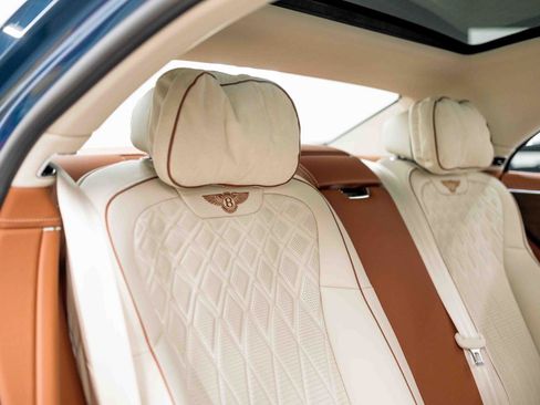 Used 2022 Bentley Flying Spur W12 AWD/4WD image 68