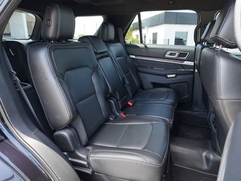 Used 2017 Ford Explorer Limited AWD/4WD image 24