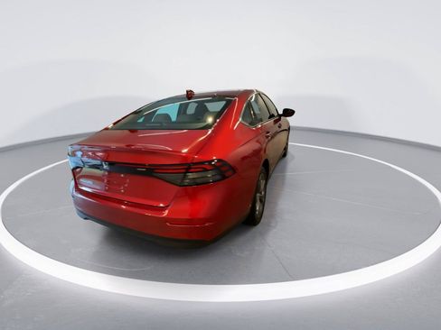 Used 2023 Honda Accord EX image 8
