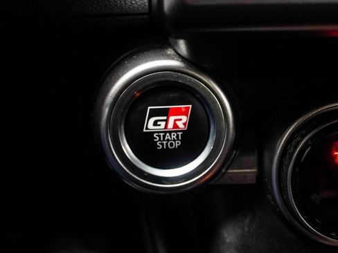 Used 2023 Toyota GR86 Premium image 16