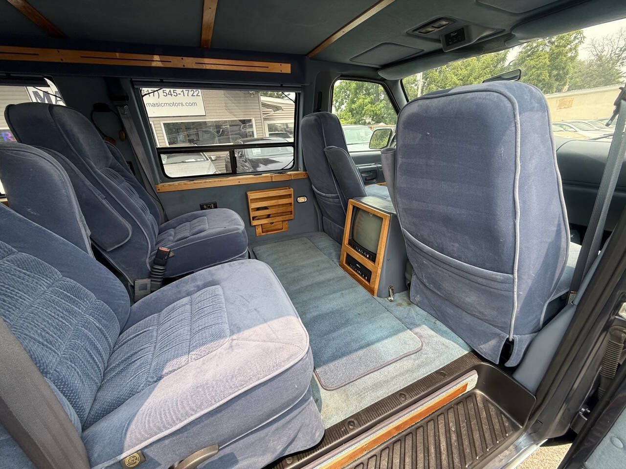 Used 1998 Ford E-150 and Econoline 150 RWD image 9