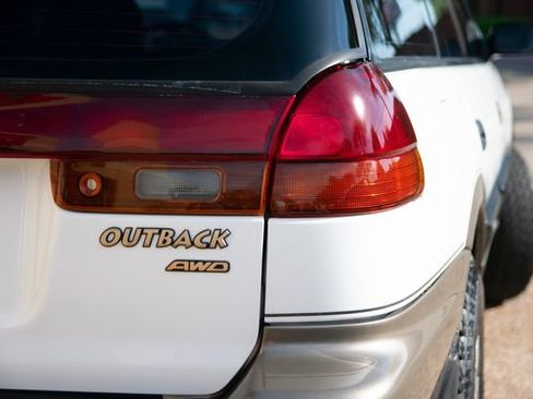 Used 1997 Subaru Legacy Wagon image 4