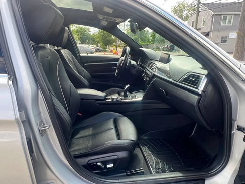 Used 2017 BMW 330i xDrive Sedan AWD/4WD image 31