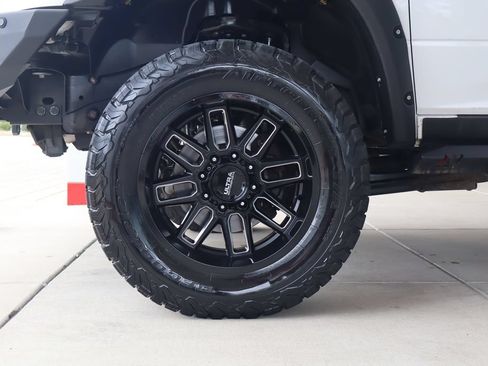 Used 2017 RAM 2500 SLT AWD/4WD image 5