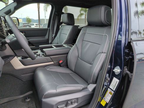 Used 2026 Toyota Tundra Limited AWD/4WD image 15