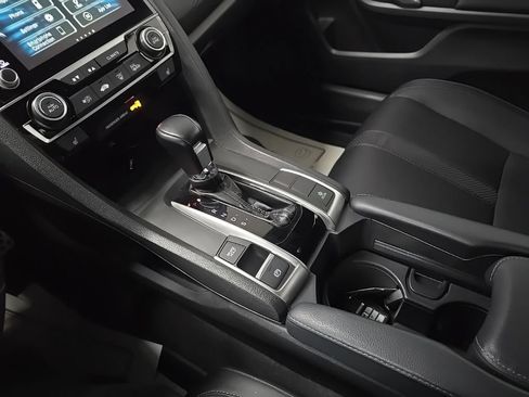 Used 2020 Honda Civic Touring image 27