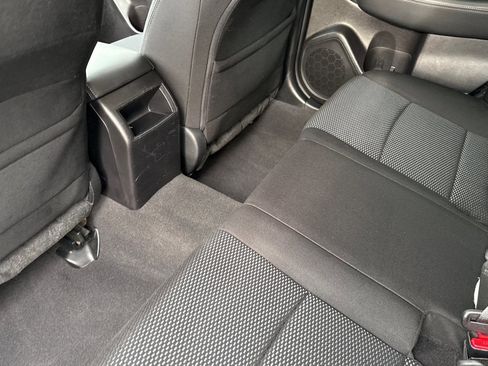 Used 2016 Subaru Outback 2.5i Premium image 27