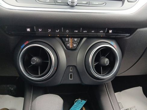 Used 2023 Chevrolet Blazer LT image 16