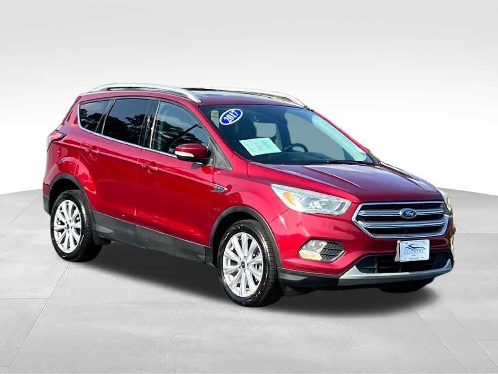 Used 2017 Ford Escape Titanium FWD image 3