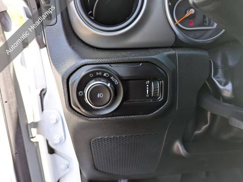 Used 2023 Jeep Wrangler Sport AWD/4WD image 16