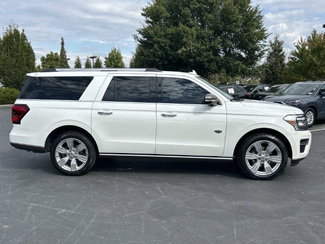 Used 2024 Ford Expedition Max King Ranch AWD/4WD image 3