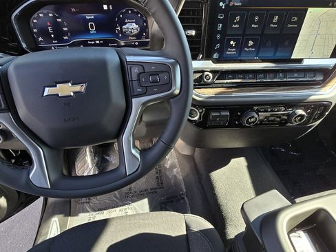 Used 2025 Chevrolet Silverado 1500 LT w/ Safety Package RWD image 39
