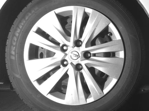 Used 2025 Nissan Sentra S image 13