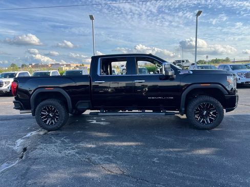 Used 2026 Chevrolet Colorado ZR2 w/ Technology Package AWD/4WD image 5