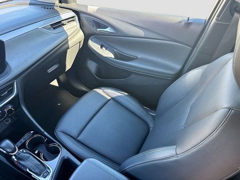 Used 2024 Buick Encore GX Sport Touring image 21