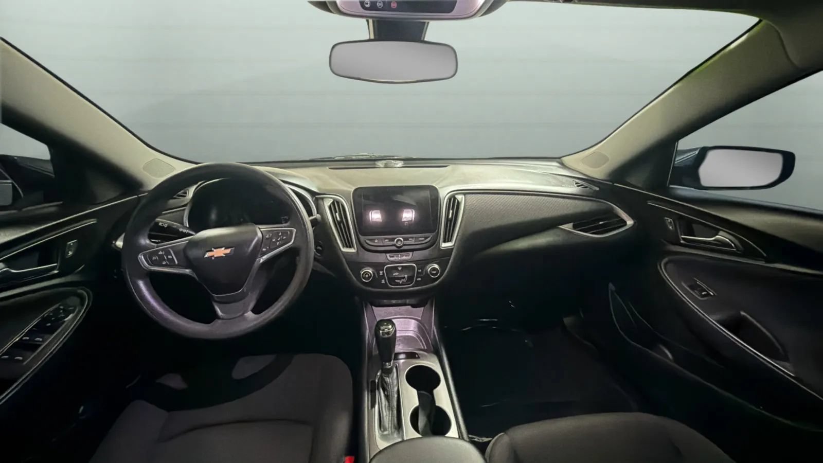 Used 2020 Chevrolet Malibu LS FWD image 9