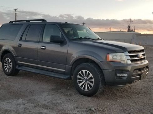 Used 2017 Ford Expedition EL XLT w/ Equipment Group 202A AWD/4WD image 2