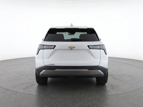 Used 2025 Chevrolet Equinox LT FWD image 7
