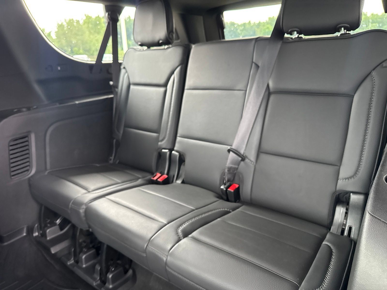 Used 2021 GMC Yukon XL Denali w/ Denali Premium Package AWD/4WD image 46