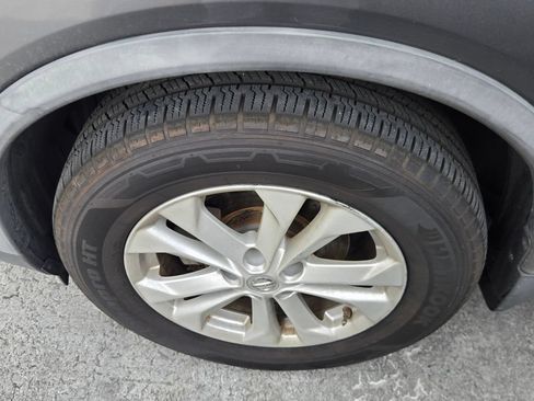 Used 2016 Nissan Rogue SV w/ SV Premium Package FWD image 5