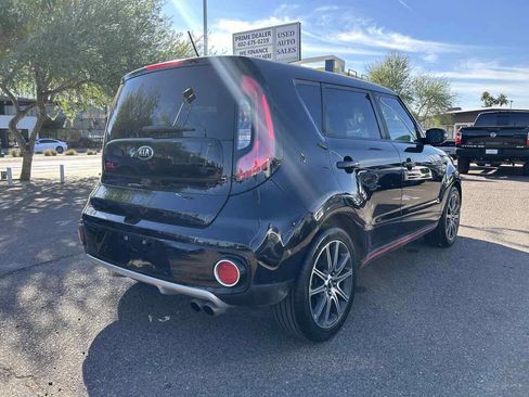 Used 2017 Kia Soul ! image 4