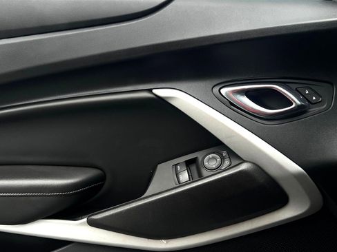Used 2020 Chevrolet Camaro SS image 20