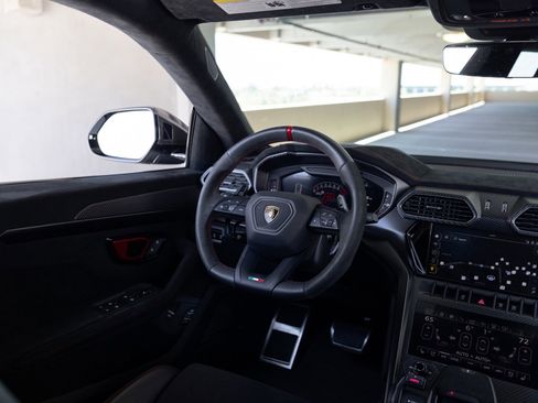 Used 2023 Lamborghini Urus Performante AWD/4WD image 44