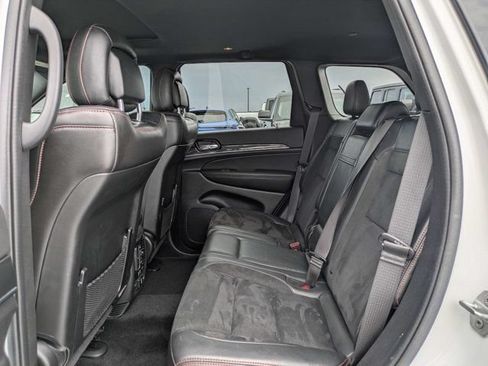 Used 2021 Jeep Grand Cherokee Trailhawk AWD/4WD image 13