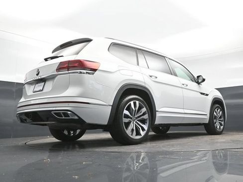 Used 2021 Volkswagen Atlas SEL R-Line FWD image 35